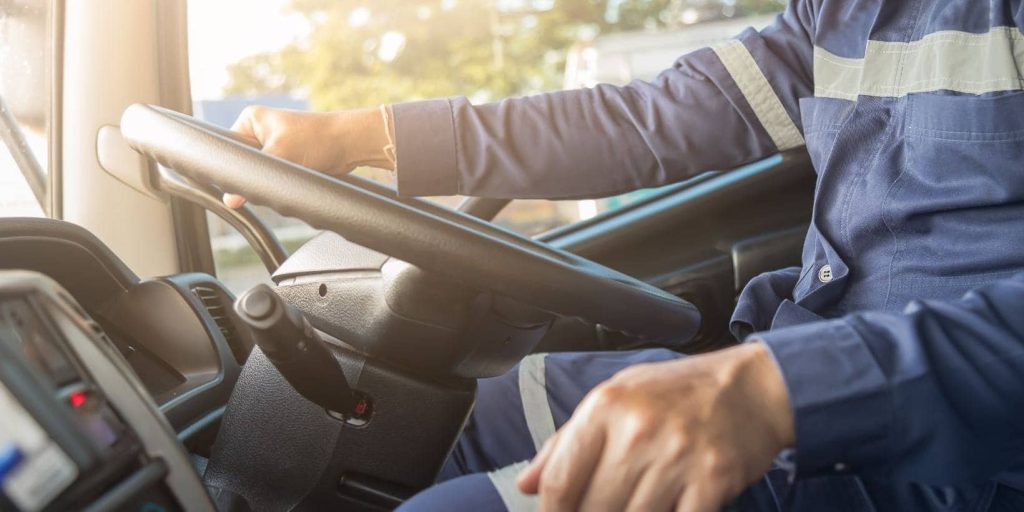 permiso para contratar conductores extranjeros en España